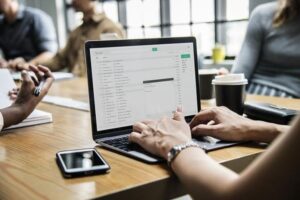 Nuevas Formas de Interacción para hacer Negocios en la Era Digital